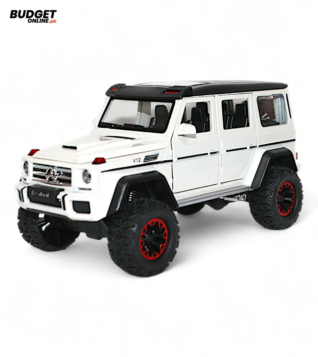 1:24 Die-Cast G500-Style Jeep Model with Lights