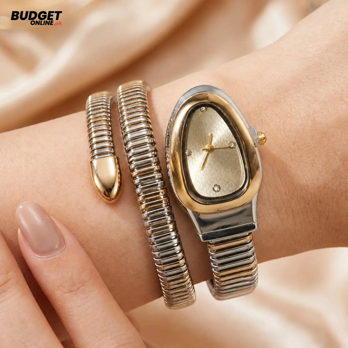 Women’s Snake-Chain Analog Watch